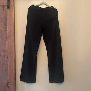 Cabi Chance Wide Leg Pant NWOT.  Purchased and never worn!
